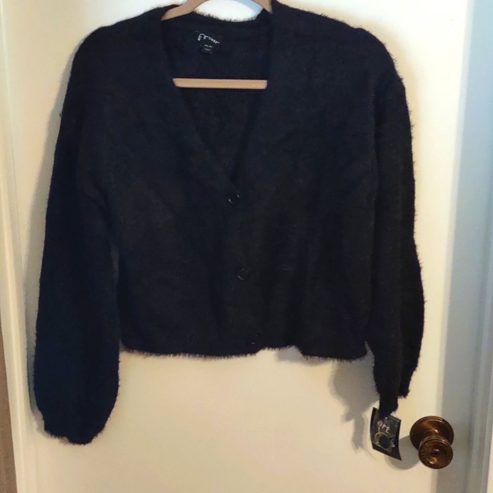 NWT Art Class cropped black sweater size 18